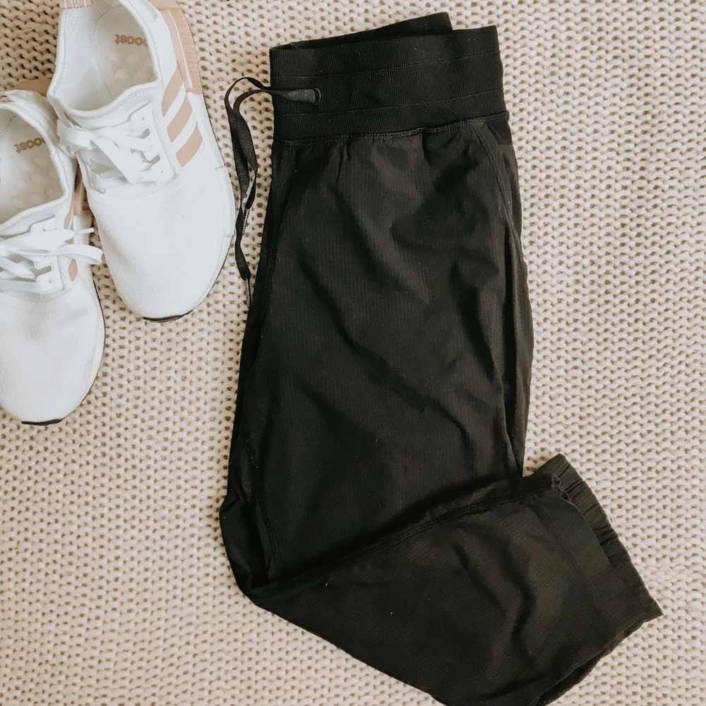 Lululemon Capri Pants